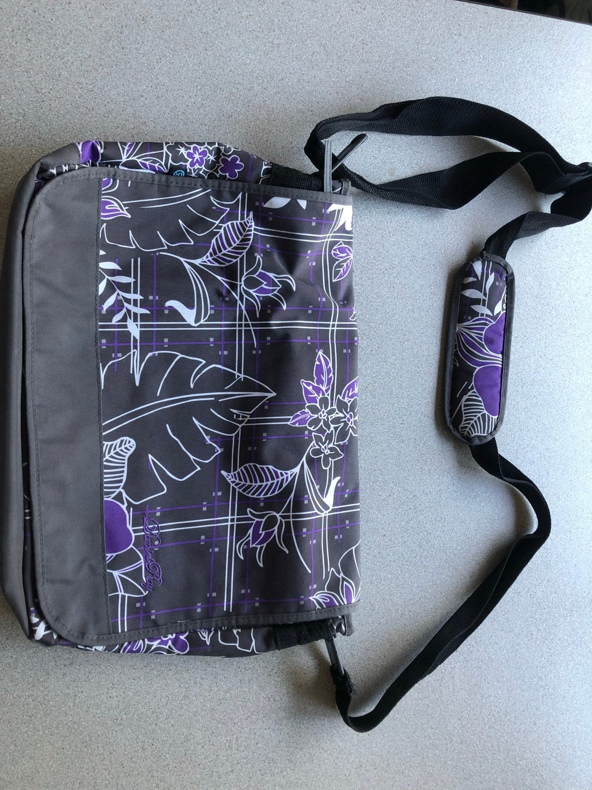Stijlvolle laptop tas met bloemenprint, Computers en Software, Ophalen, Gebruikt, Gevoerd laptopvak, 15 inch