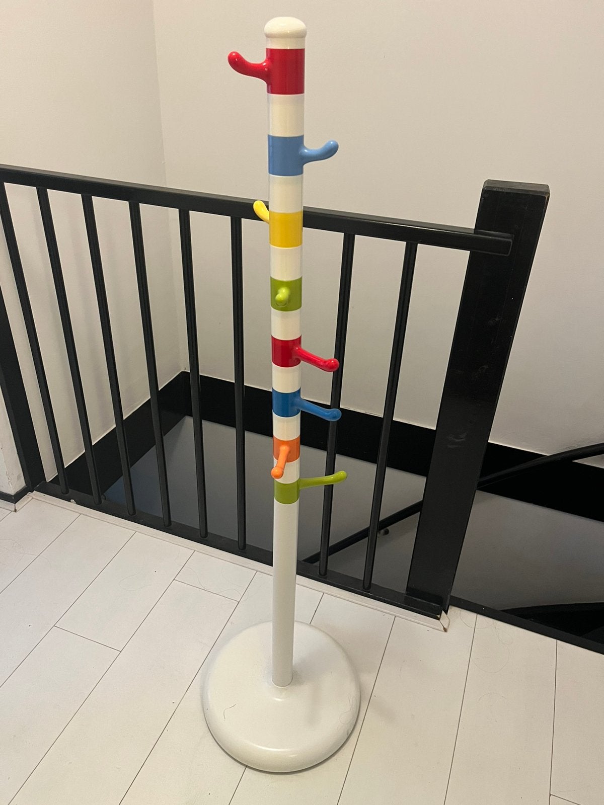 mooie kinder kapstok van IKEA, Kunststof, Gebruikt, 100 tot 150 cm, Ophalen