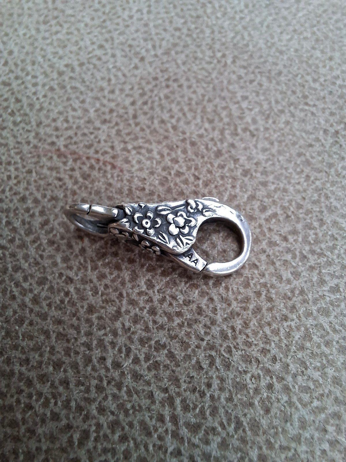 Trollbeads slot vergeet-mij-niet, Ophalen of Verzenden, Zo goed als nieuw, Trollbeads, 1 bedel