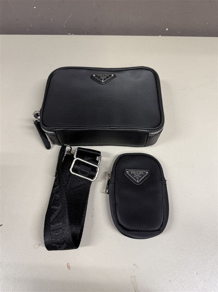 Prada zwarte nylon crossbody tas met afneembare portemonnee/, Ophalen of Verzenden, Zo goed als nieuw, Zwart