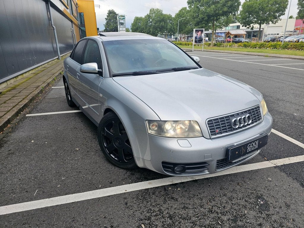 Audi S4 Limousine 4.2 V8 quattro SCHUIFDAK YOUNGTIMER !, Auto's, Audi, Automaat, Gebruikt, Leder en Stof, Bedrijf