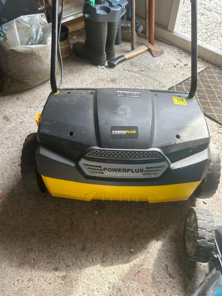 Powerplus Elektrische Verticuteermachine POWXG75130, Ophalen of Verzenden, Gebruikt, Elektrisch