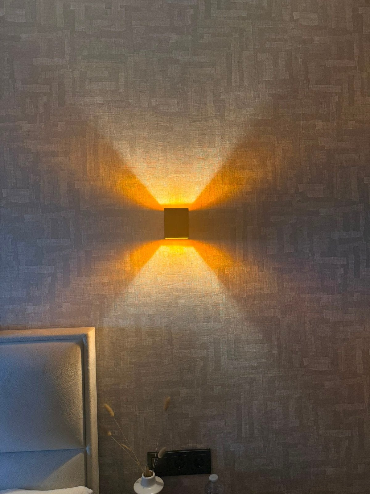 Lucide XERA wandlamp - Zwart - 2 jaar oud, Huis en Inrichting, Lampen | Wandlampen, Ophalen of Verzenden