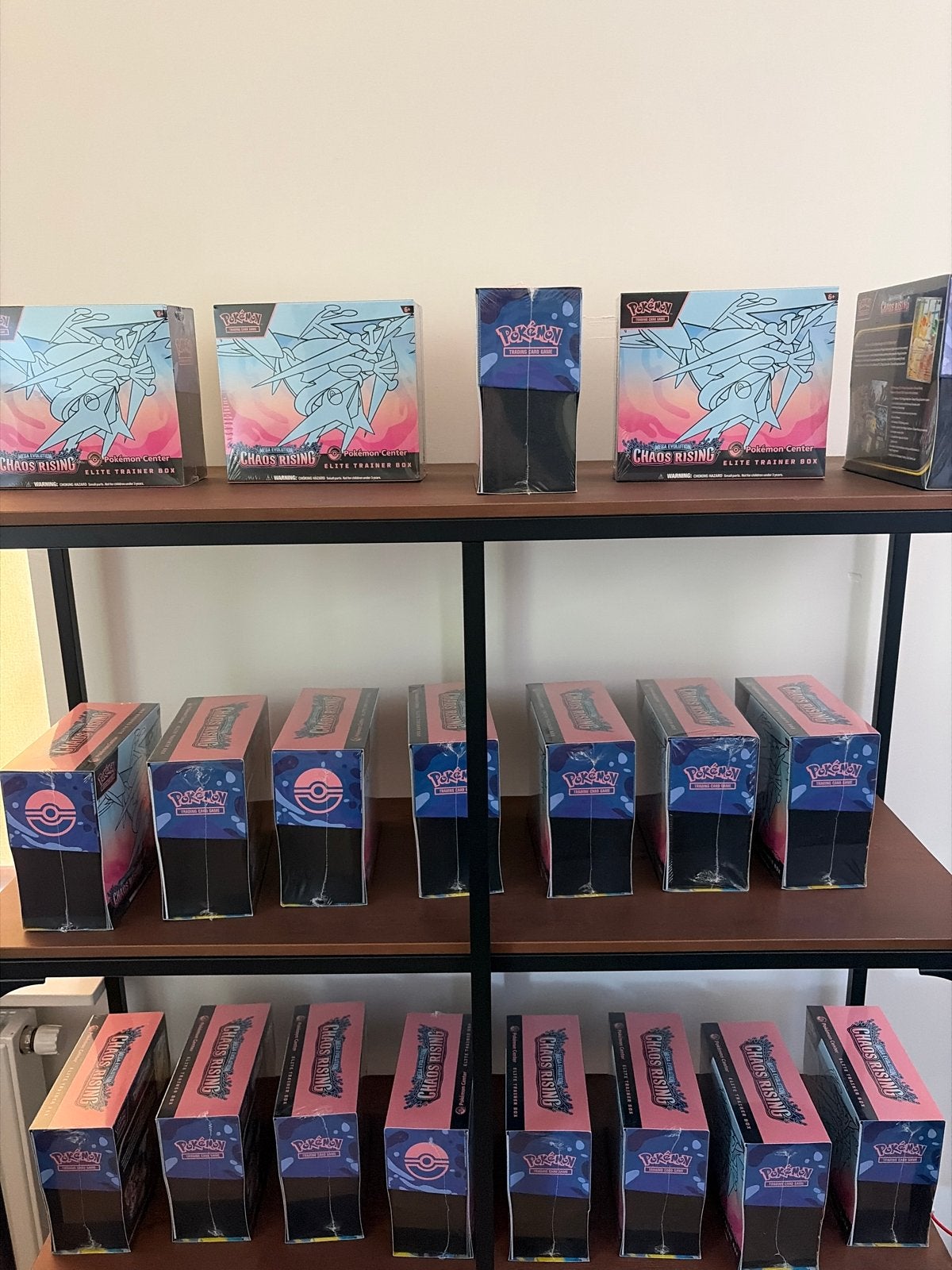 Pokémon Center: Mega Evolution Chaos Rising ETB, Ophalen of Verzenden, Nieuw, Overige typen