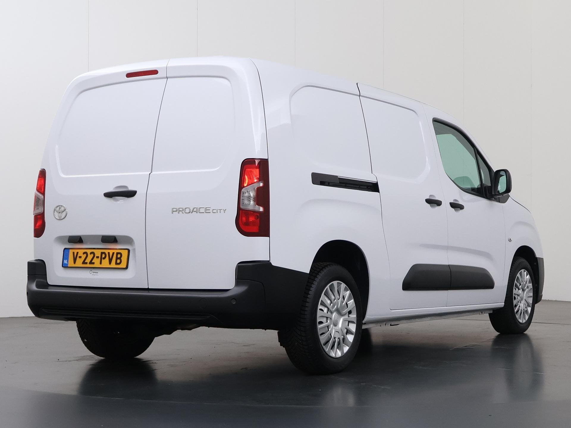 Toyota PROACE CITY 1.5 D-4D LIVE LONG | KOELAUTO | BLUETOOTH, Voorwielaandrijving, Gebruikt, 4 cilinders, Wit