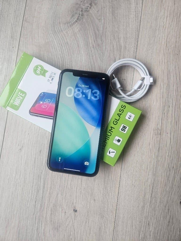 Apple iPhone 11 64GB/ZGAN Met accessoires €120, Zwart, Zo goed als nieuw, 64 GB, IPhone 11