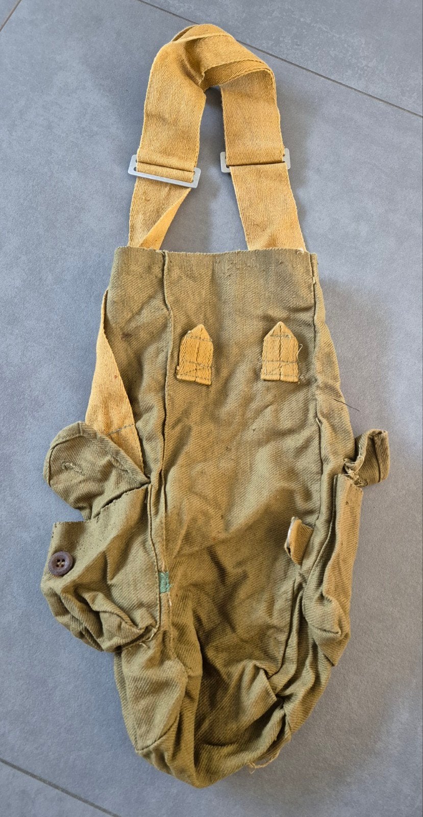 Russiche gasmaskertassen., Verzamelen, Ophalen of Verzenden, Marine, Duitsland, Boek of Tijdschrift