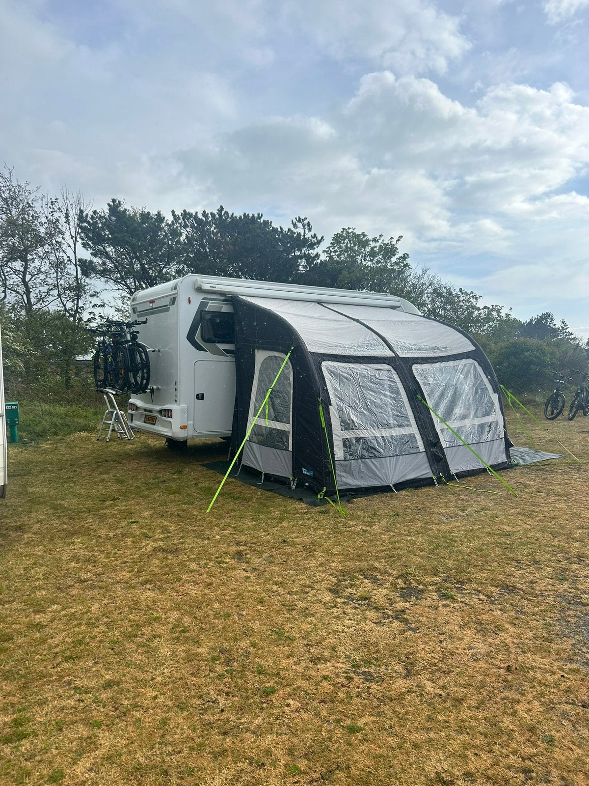 Dometic Kampa Air Rally motorhome 330 opblaasbare voortent, Caravans en Kamperen, Voortenten en Luifels, Ophalen, Gebruikt, Dometic