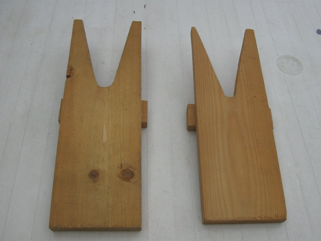 Laarzenknecht 2 stuks van hout, Dieren en Toebehoren, Ophalen of Verzenden, Overige typen