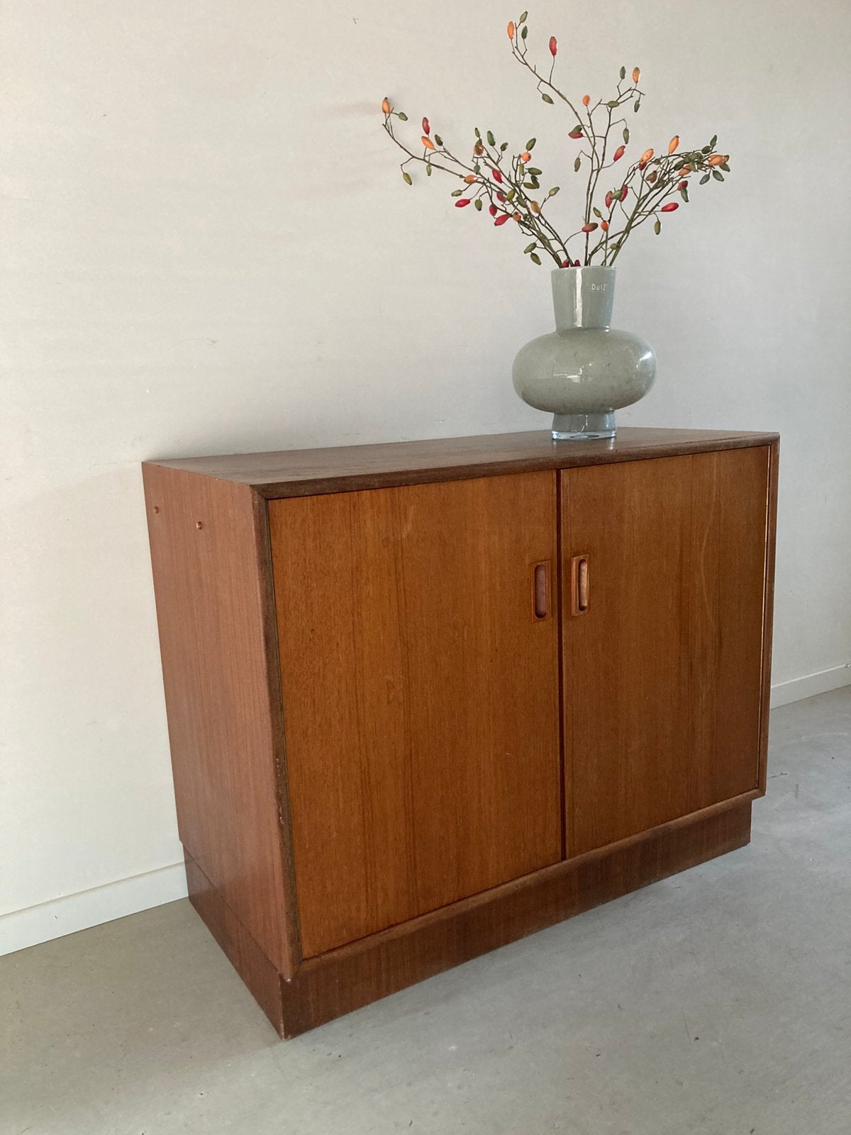 Midcentury vintage teak Formule kastje, Huis en Inrichting, Gebruikt, 1 of 2 laden, Teakhout, Minder dan 100 cm