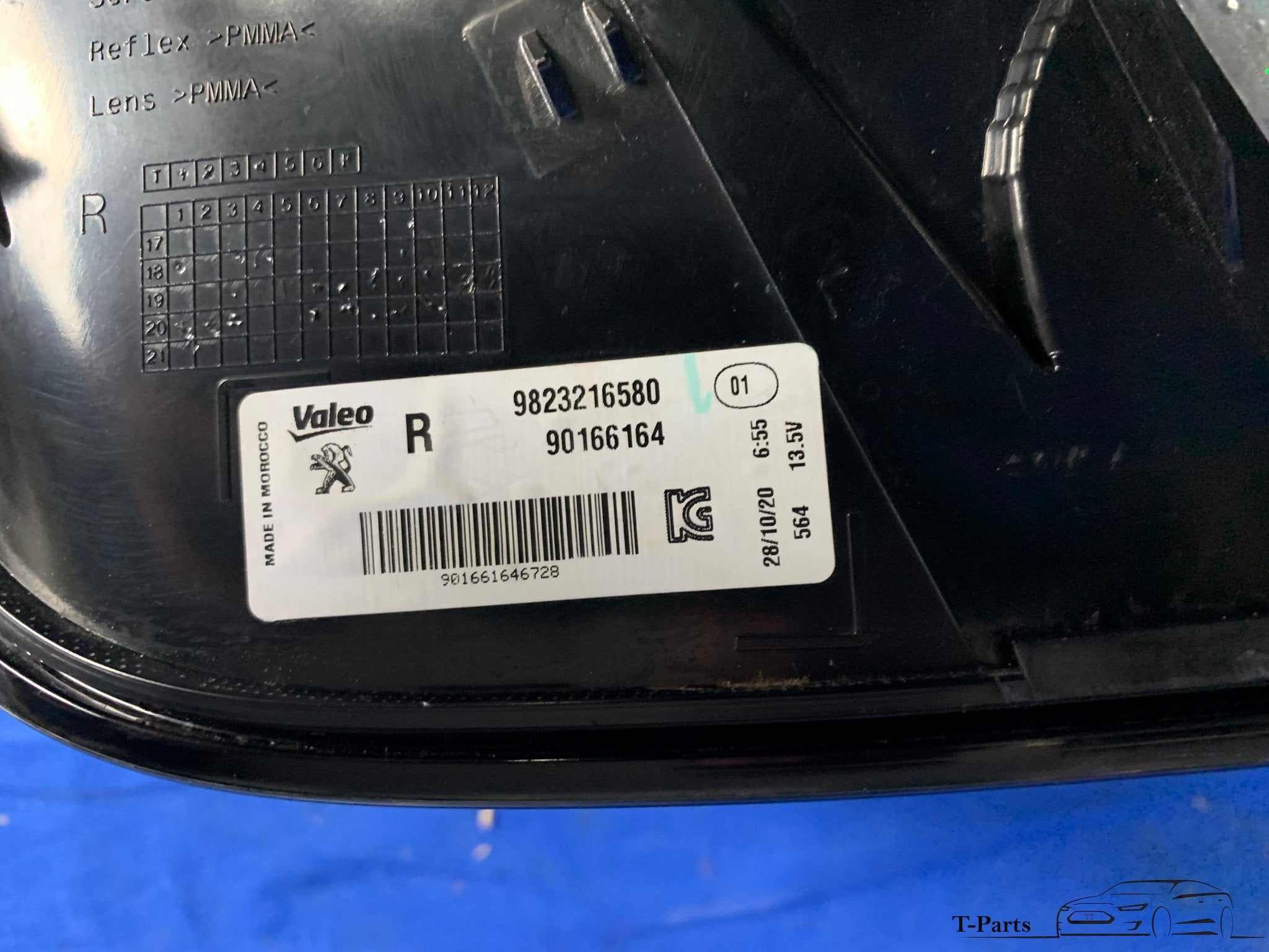 Peugeot 208 rechts achterlicht lamp 19+ 9823216580, Info@fabrikant.eu, Fabrikant BV, Nieuw, Ophalen of Verzenden