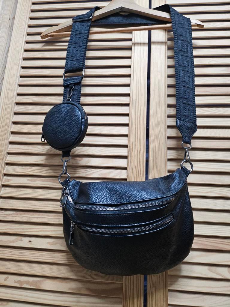 Zwarte crossbodytas met klein tasje en unieke schouderband, Sieraden, Tassen en Uiterlijk, Tassen | Schoudertassen, Ophalen of Verzenden