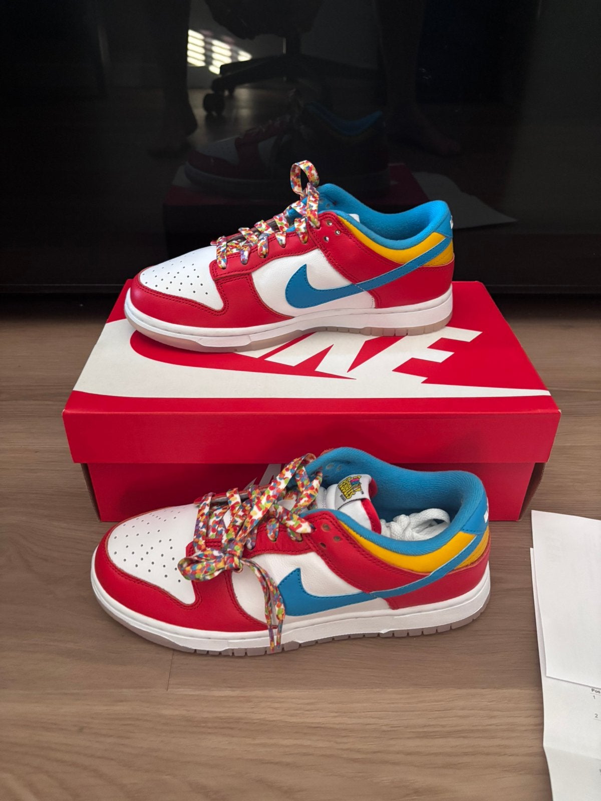 Nike dunk low x Lebron James Fruity Pebbles maat 39, Ophalen of Verzenden, Zo goed als nieuw, Overige kleuren