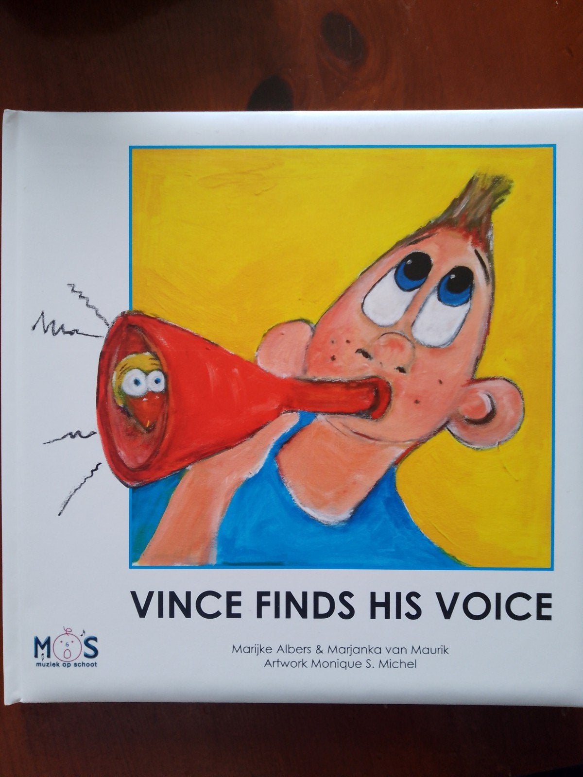 Vince Finds His Voice - Boek met CD, Marijke Albers & Marjanka van Maurik, Ophalen of Verzenden, Zo goed als nieuw, 2 tot 3 jaar