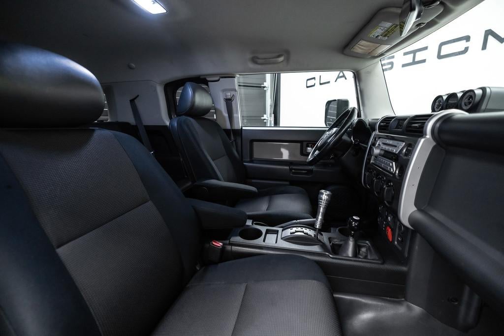 Toyota FJ Cruiser VVT-i V6 Btw auto, Fiscale waarde € 8.00, Automaat, Stof, Gebruikt, Origineel Nederlands