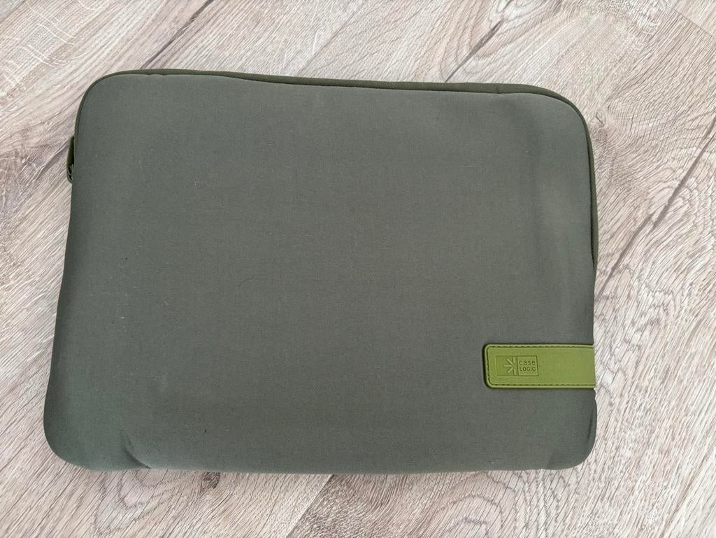 Laptoptas/hoes groen 14 inch, Computers en Software, Laptophoezen, Ophalen, 14 inch, Zo goed als nieuw