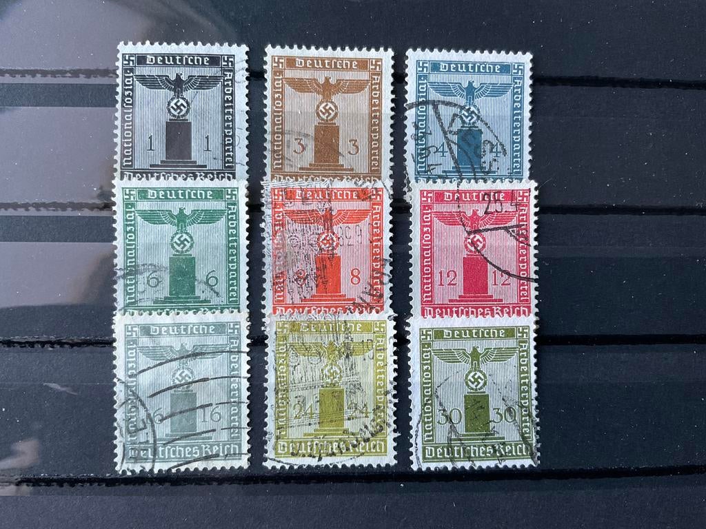 Deutsches Reich - Dienstmarken met hakenkruis, Verzamelen, Militaria | Tweede Wereldoorlog, Ophalen of Verzenden, Overige soorten