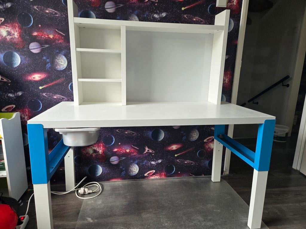 Ikea Påhl blauw 128x58cm #1, Huis en Inrichting, Bureaus, Ophalen, 128 cm, Kinderbureau, In hoogte verstelbaar