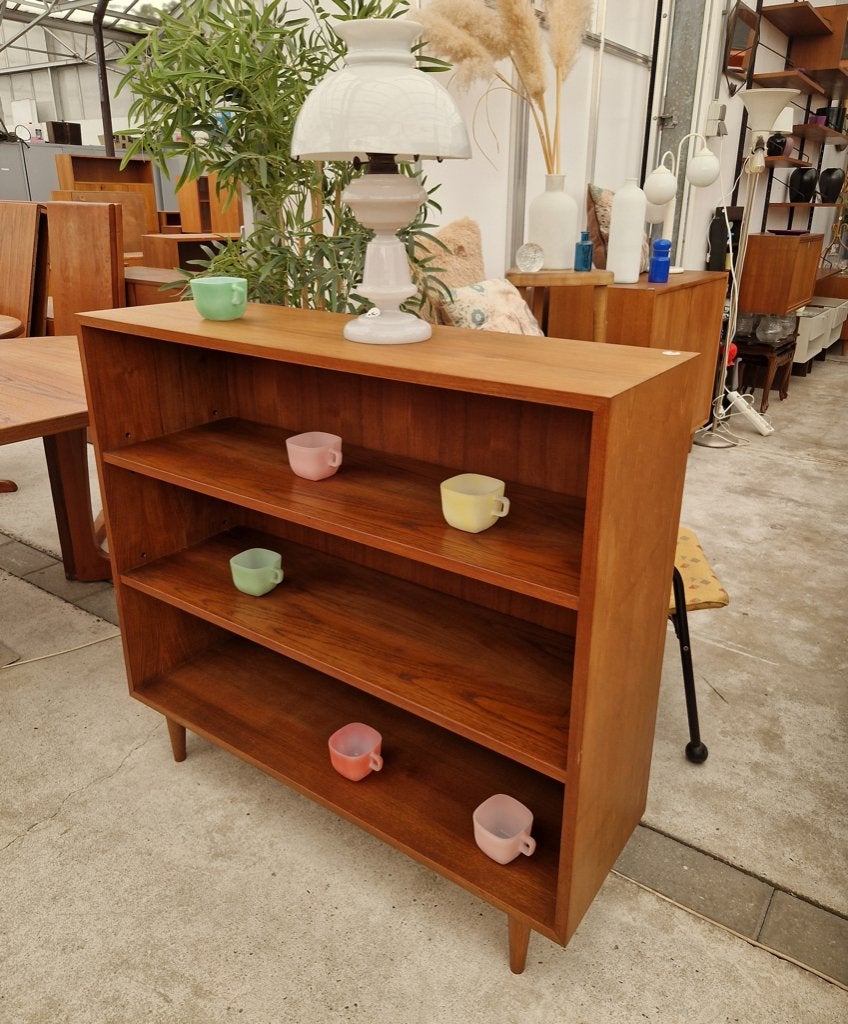 Vintage open kast met 2 verstelbare planken, 109cm, Met plank(en), ., ., 150 tot 200 cm