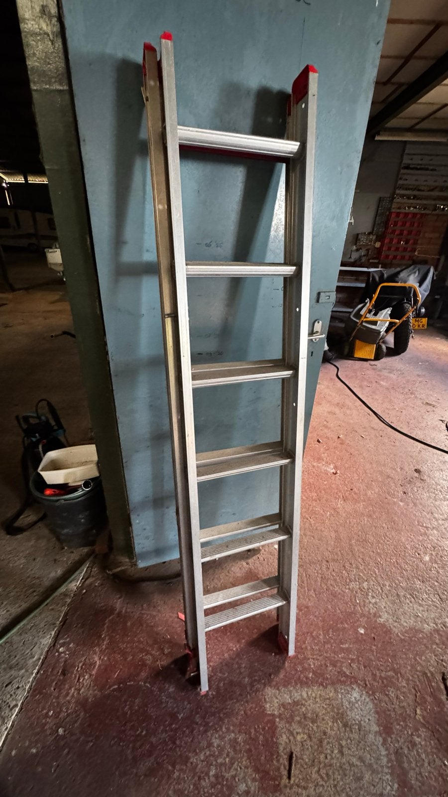 Kleine tweedelige ladder (zoldertrap onderdelen), Ophalen of Verzenden, Gebruikt, Ladder, Minder dan 2 meter