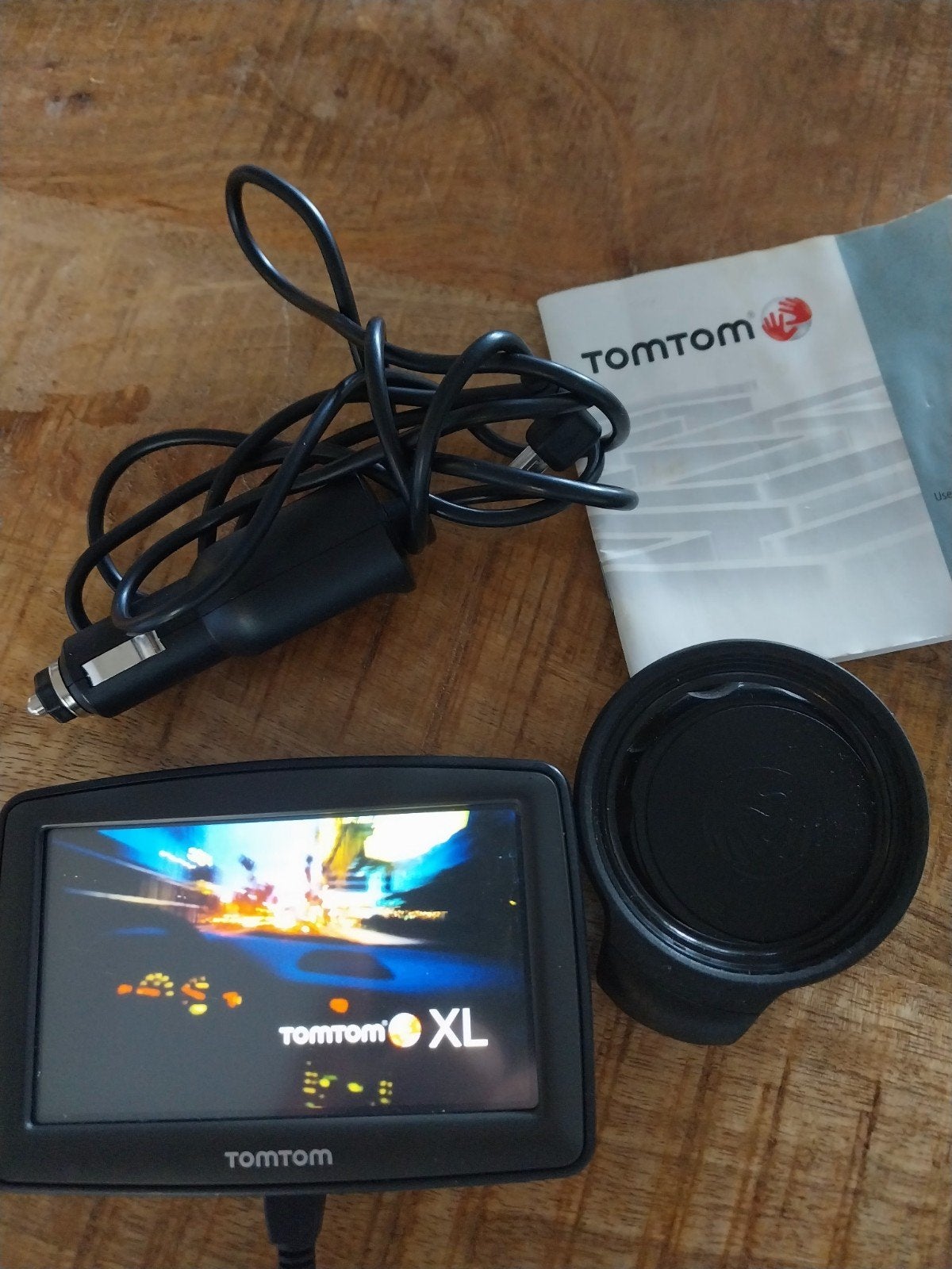 TomTom XL navigatiesysteem met autolader, Ophalen, Gebruikt