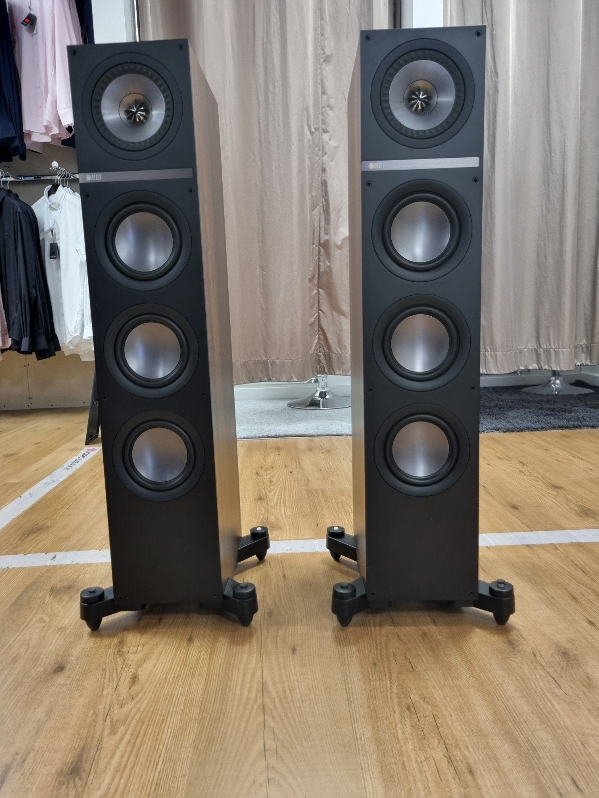 Kef Q500 Speakers – uitstekende staat, ///, Zo goed als nieuw, 120 watt of meer, Front, Rear of Stereo speakers
