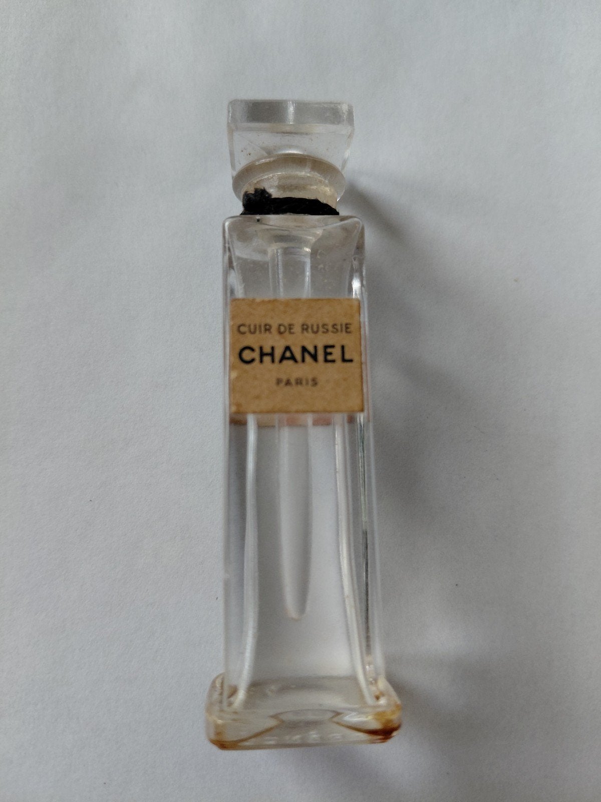 Parfumflesje Chanel cuir de russie vintage oud jaren 30, Ophalen of Verzenden, Gebruikt, Parfumfles