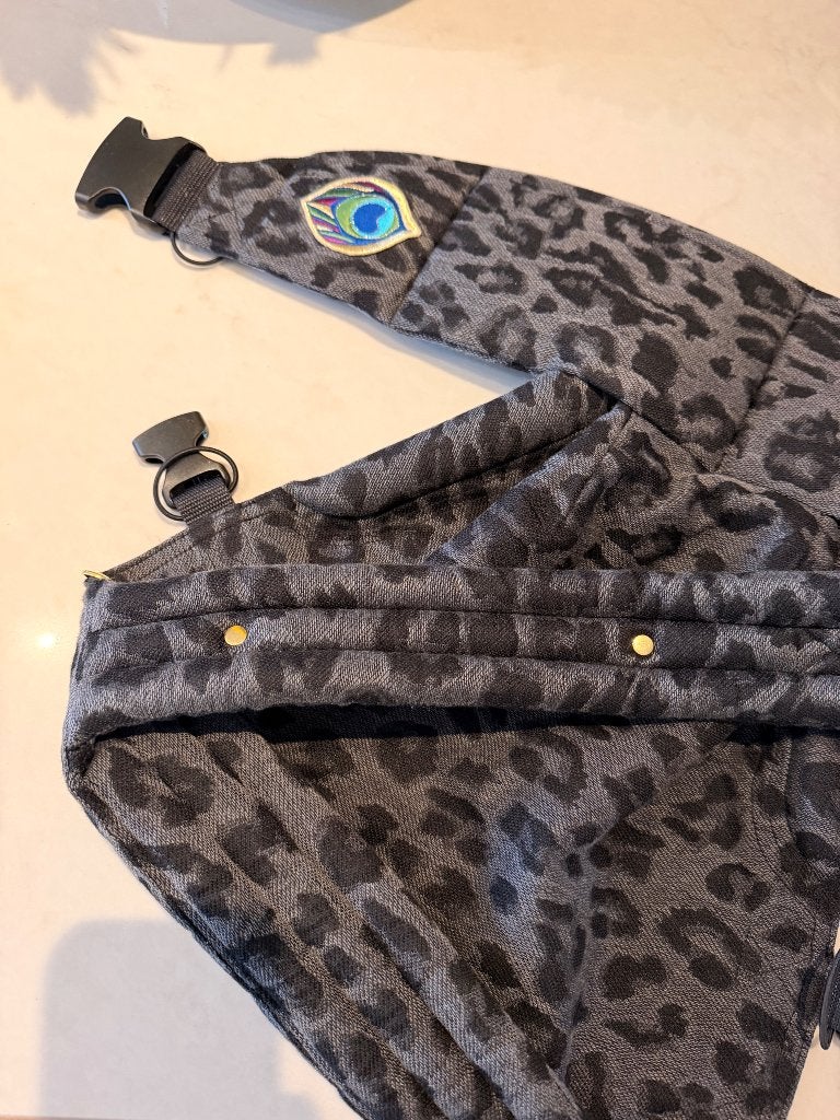Artipoppe draagzak, Buik of Rug, Zo goed als nieuw, Draagzak, Ophalen