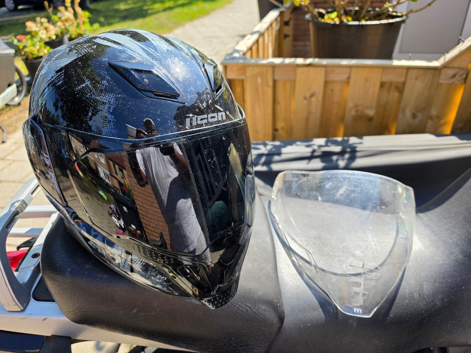 Icon airflite motorhelm maat M met extra vizier, Ophalen of Verzenden