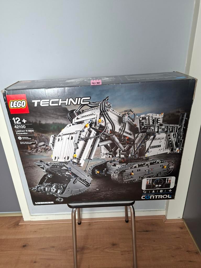 Lego Technic 42100 Liebherr R 9800 Graafmachine, Ophalen of Verzenden, Zo goed als nieuw, Technic, Complete set