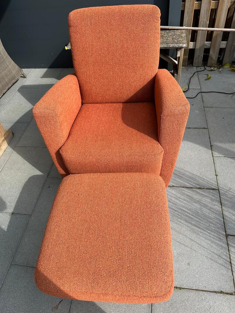 Stoffen stoel met hocker, Huis en Inrichting, Fauteuils, Ophalen, Gebruikt, Stof