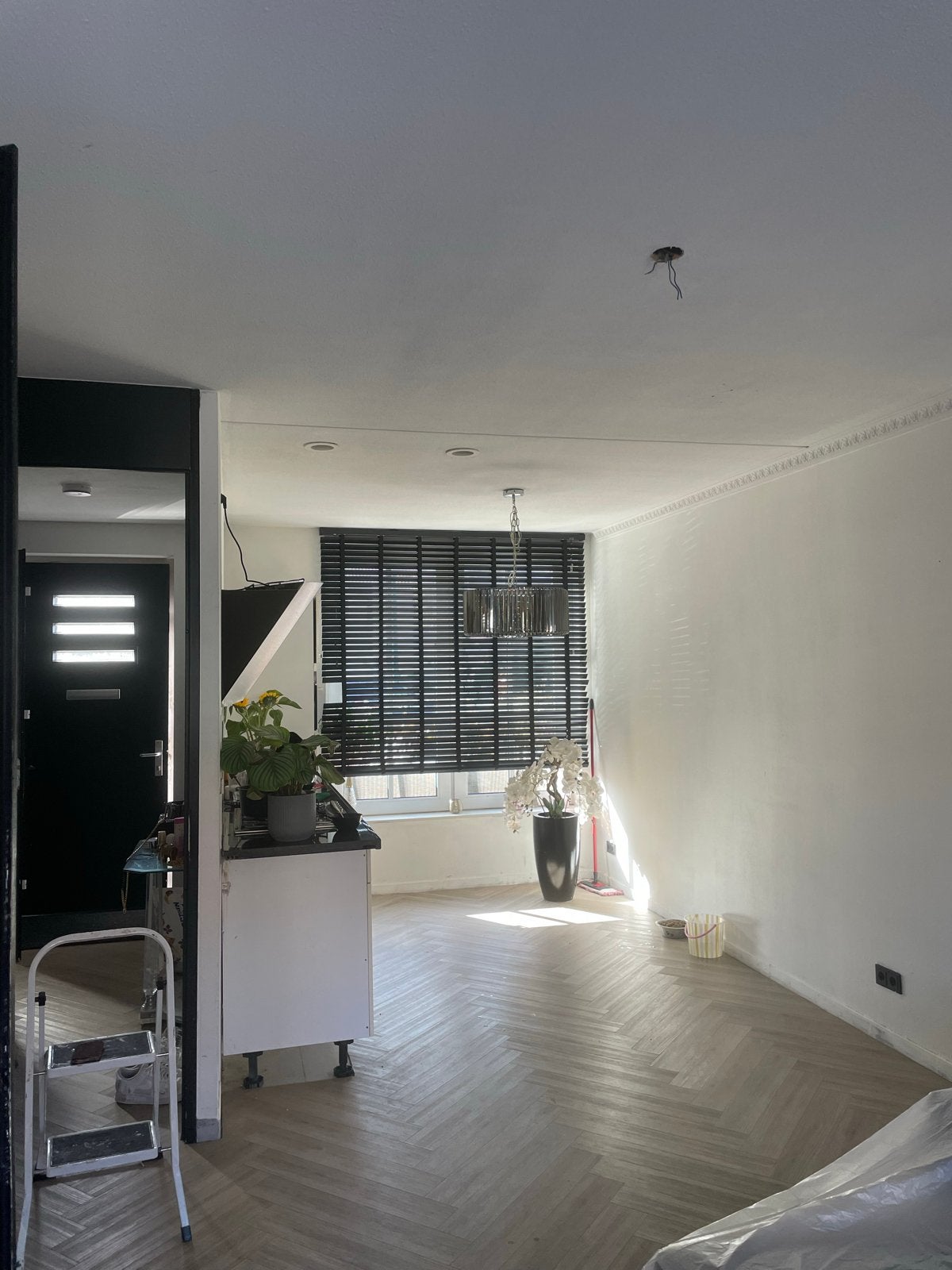 Zwarte houten jaloezieën - zo goed als nieuw, Huis en Inrichting, Jaloezie, Zwart, Hout, Ophalen of Verzenden