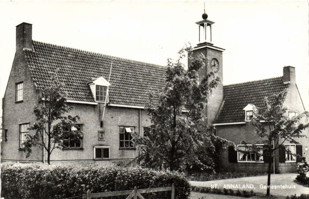 St. Annaland, Gemeentehuis - ongelopen, Ophalen of Verzenden, 1960 tot 1980, Ongelopen, Zeeland