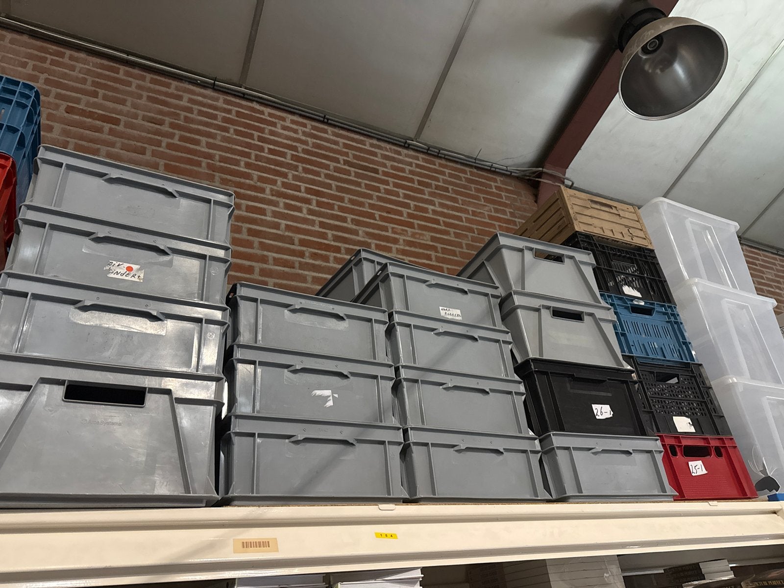 Partij plastic bakken - 30 totaal, Gebruikt, 40 tot 60 cm, 50 tot 75 cm, Ophalen of Verzenden