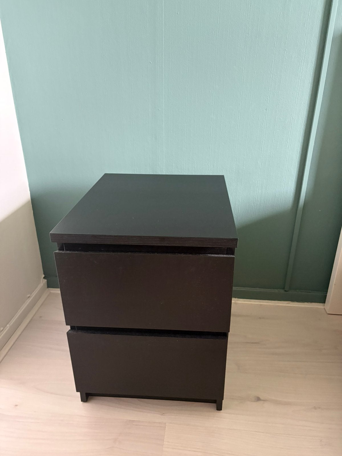 Ikea Malm nachtkastje, Ophalen, Zo goed als nieuw, Minder dan 45 cm, 55 tot 70 cm