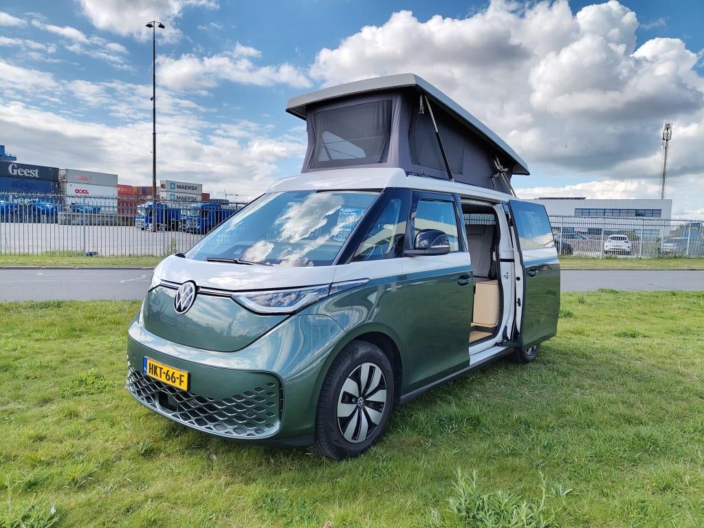 Outbase ID.Buzz campervan - elektrische VW camper, Caravans en Kamperen, Campers, Bedrijf, tot en met 4, Buscamper of Camperbus