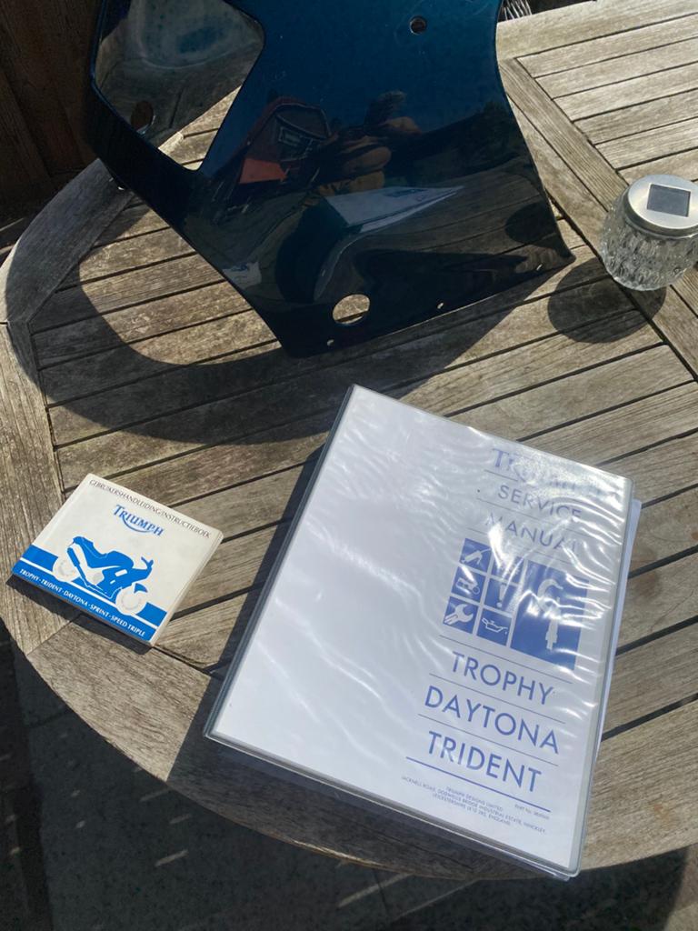 Triumph 900 werkplaats handboek, Ophalen of Verzenden, Zo goed als nieuw, Overige typen, Overige merken