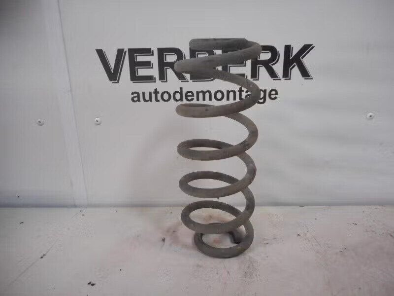 SCHROEFVEER LINKS ACHTER Opel Astra K (01-2015/12-2022), Bahnhofsplatz 65423 Rüsselsheim am Main, DE, Gebruikt, Opel, Opel Automobile GmbH
