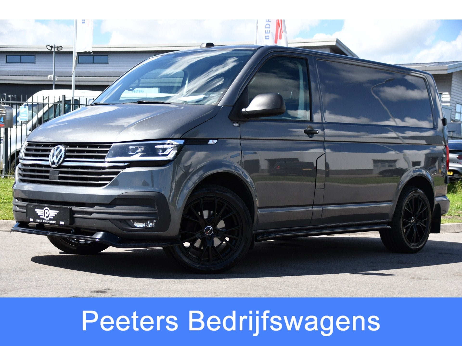 Volkswagen Transporter 2.0 TDI L1H1 30 Bulli Edition Adaptie, Auto's, Stof, Gebruikt, 1839 kg, 4 cilinders