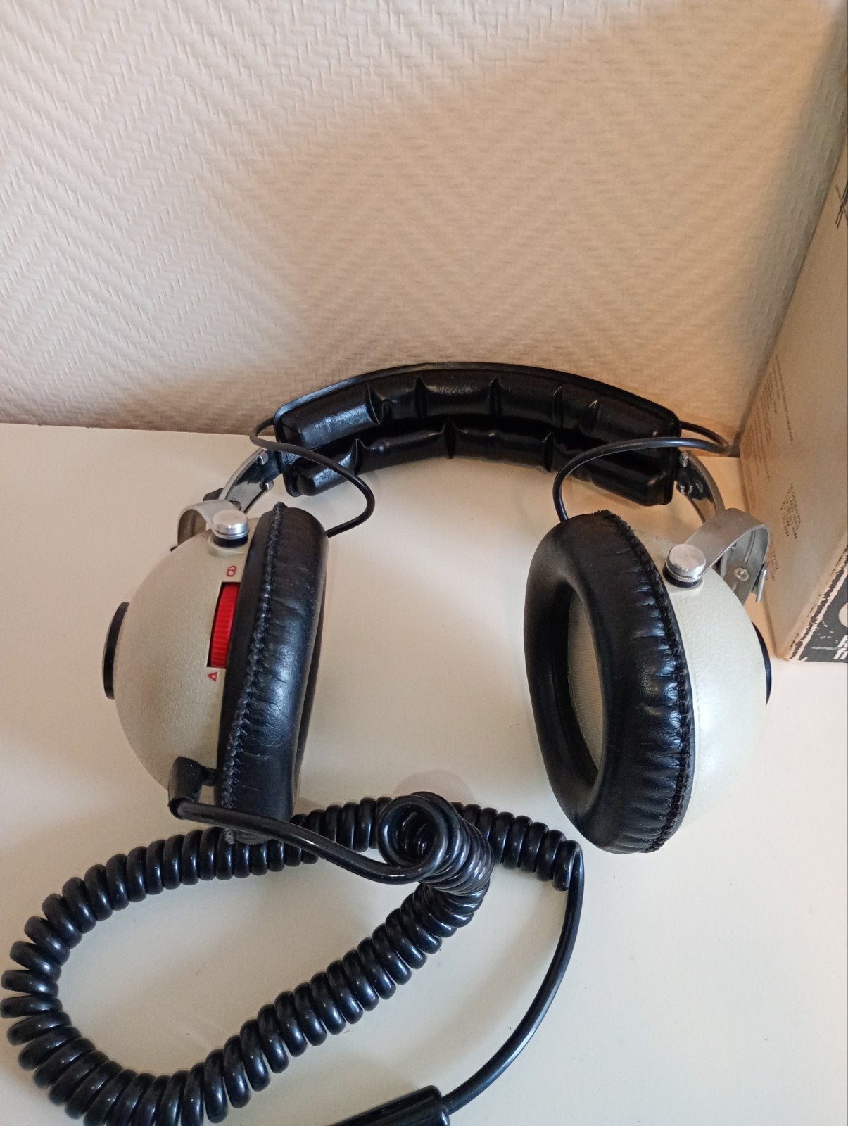 koptelefoon uit jaar 1973 zeer goede staat, Ophalen of Verzenden, Zo goed als nieuw, Zwart, Philips