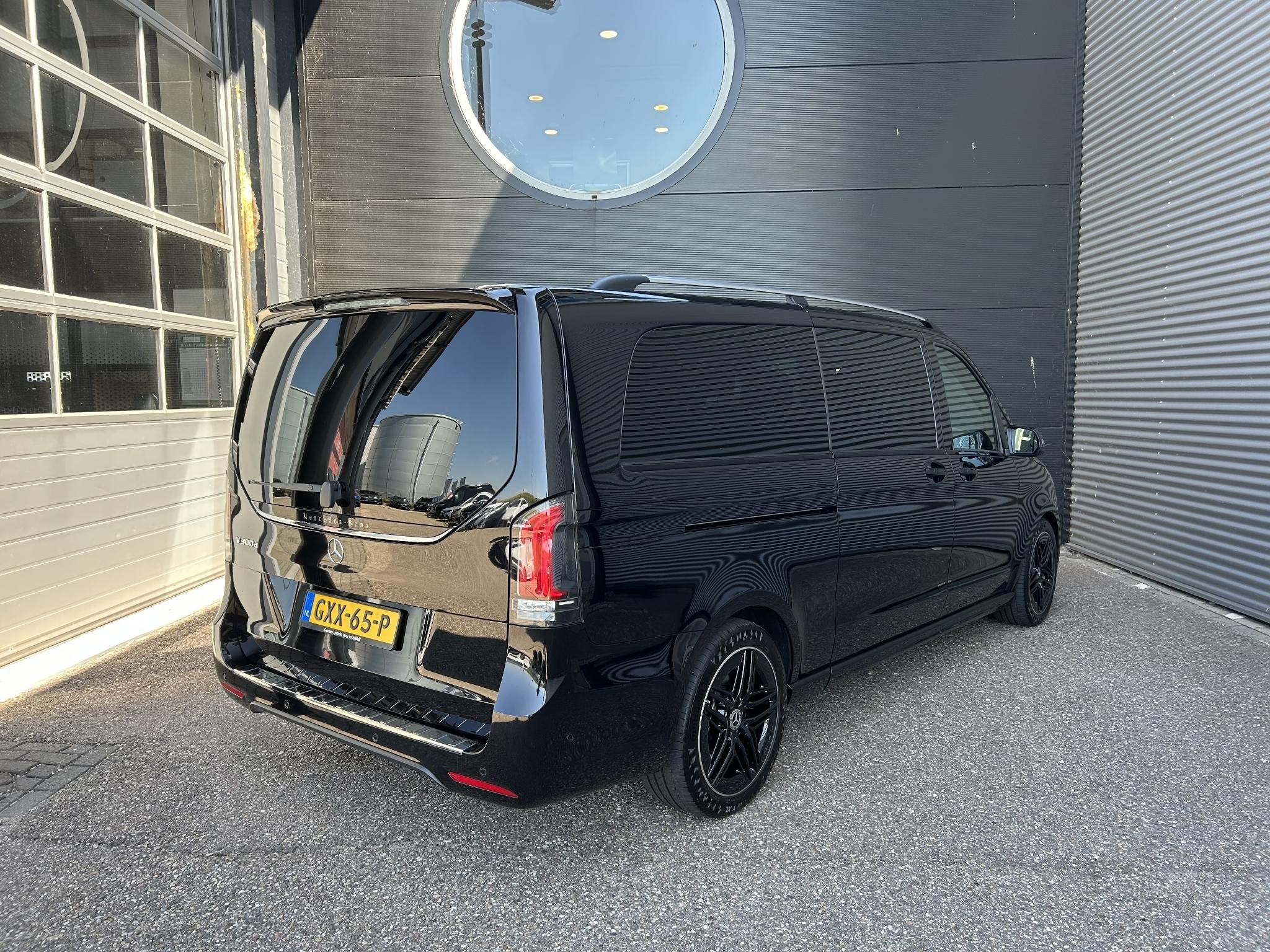 Mercedes-Benz V-klasse 300d L3 Avantgarde, Auto's, Automaat, Achterwielaandrijving, Gebruikt, Euro 6