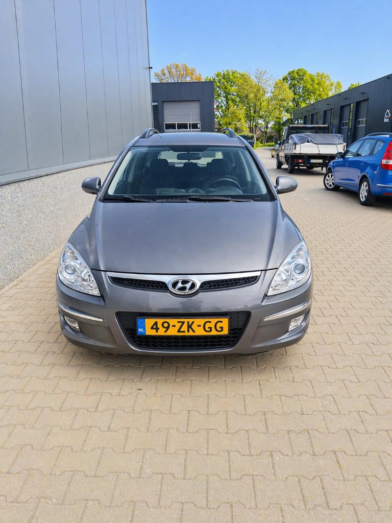 Hyundai i30 1.6 I Cvvt Crosswagon 2008 Grijs, Auto's, Voorwielaandrijving, 1591 cc, 4 cilinders, Origineel Nederlands