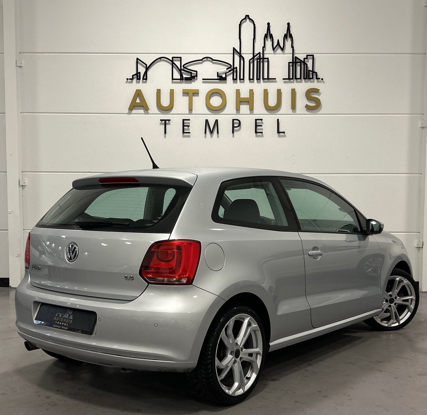 Volkswagen Polo 1.4-16V Comfortline Automaat Airco Carplay P, Euro 5, 4 cilinders, Bedrijf, Grijs