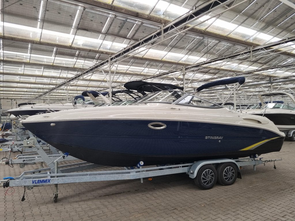 Stingray 250 LR, Watersport en Boten, Speedboten, 3 m, Overige merken, Zo goed als nieuw, 200 pk of meer