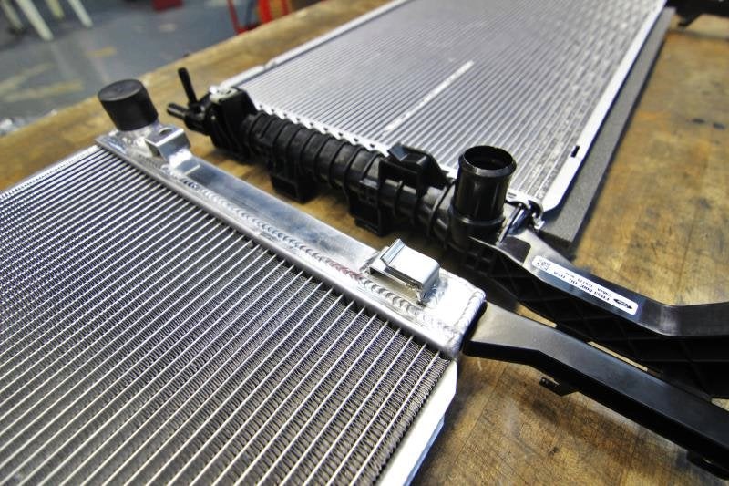 Mishimoto performance radiator - Ford Mustang Ecoboost 15+, Ophalen of Verzenden