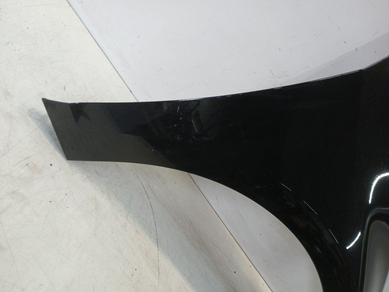 Spatbord rechts voor Volkswagen Golf, Onderdelen@venauto.nl, Van der Ven Autorecycling B.V., Gebruikt, Ettenseweg 76, 4706 PB Roosendaal, The Netherlands