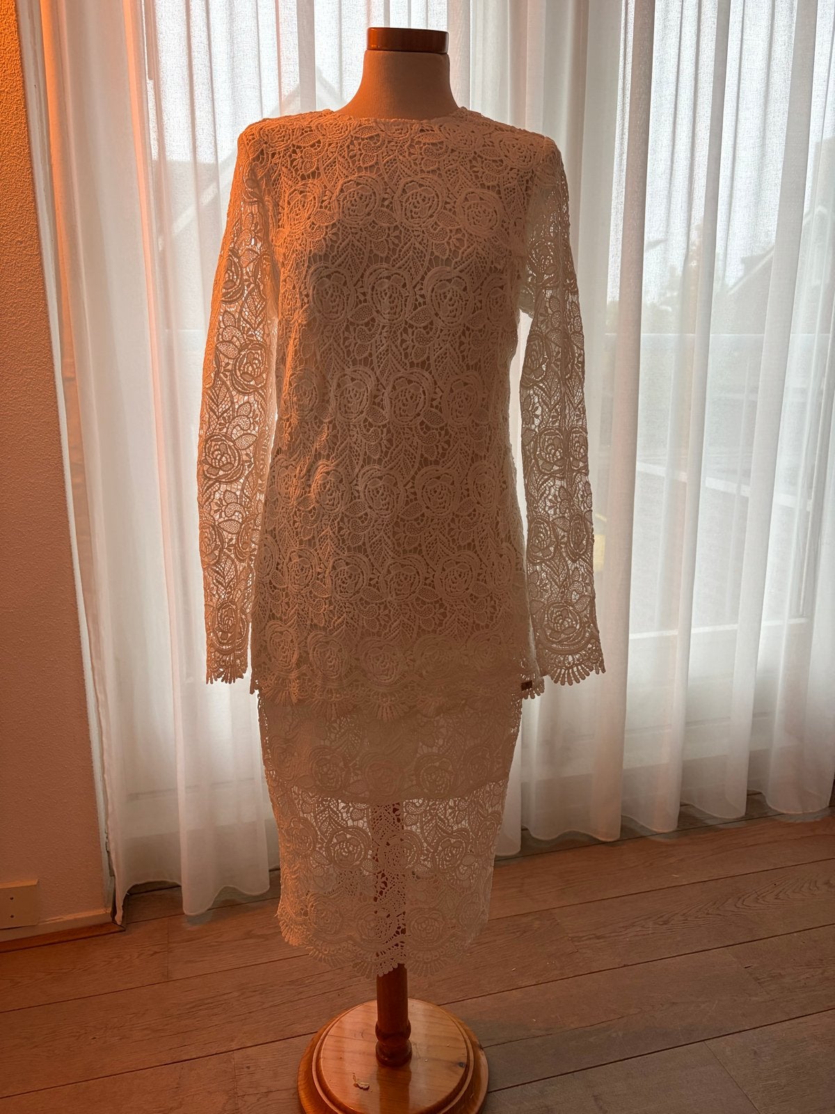 JOSH V bruidspakje - Witte Kanten top en rok, Kleding | Dames, Ophalen of Verzenden, Nieuw, Wit, Trouwjurk