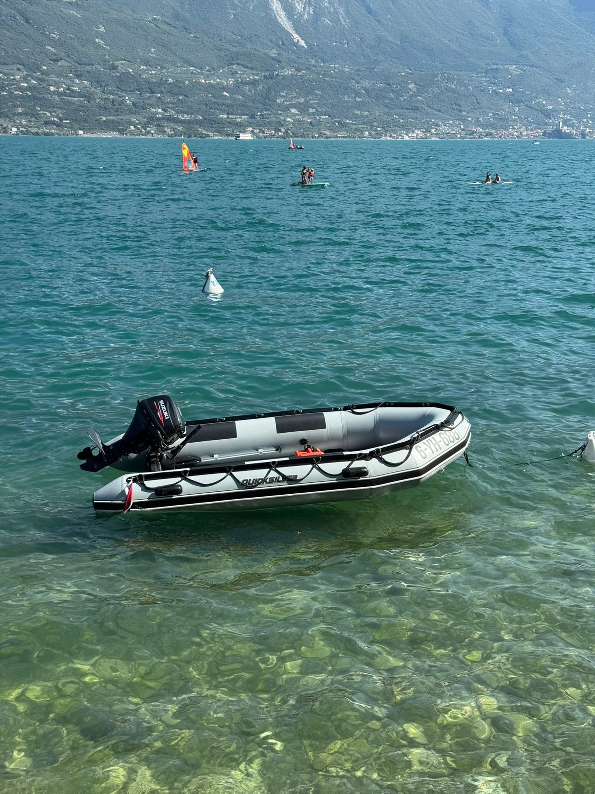 Quicksilver Sport 365 2025 met Suzuki 20PK, Watersport en Boten, Ophalen, Zo goed als nieuw, Benzine, Quicksilver