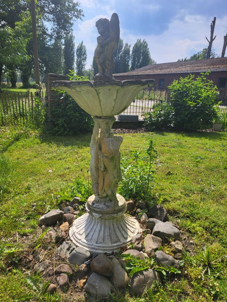 Mooie, oude, antieke fontein, Ophalen, Gebruikt