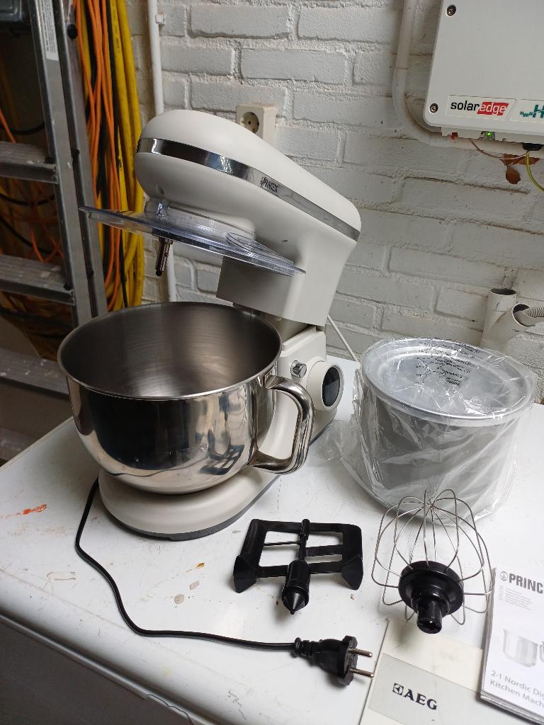 Princess 2 in 1 keukenmachine, 1 tot 2 liter, Ophalen of Verzenden, Zo goed als nieuw, 3 snelheden of meer
